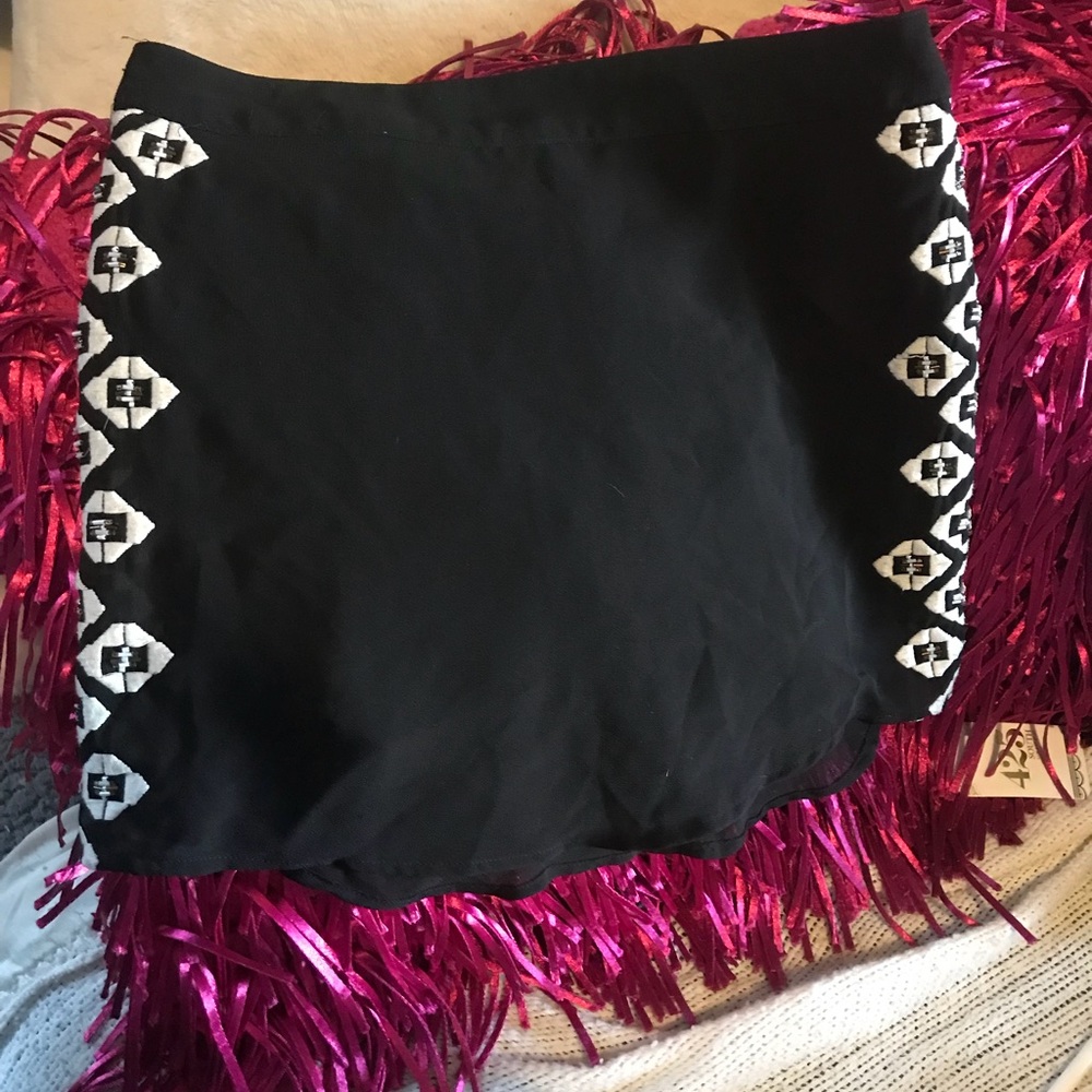 Embellished F21 skirt